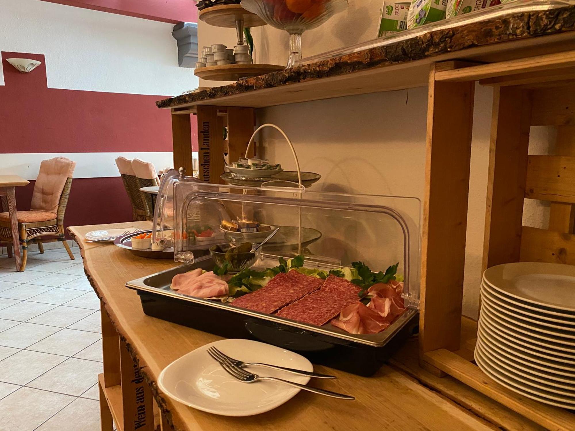 Hotel Weinstube Am Markt Gerolzhofen Kültér fotó