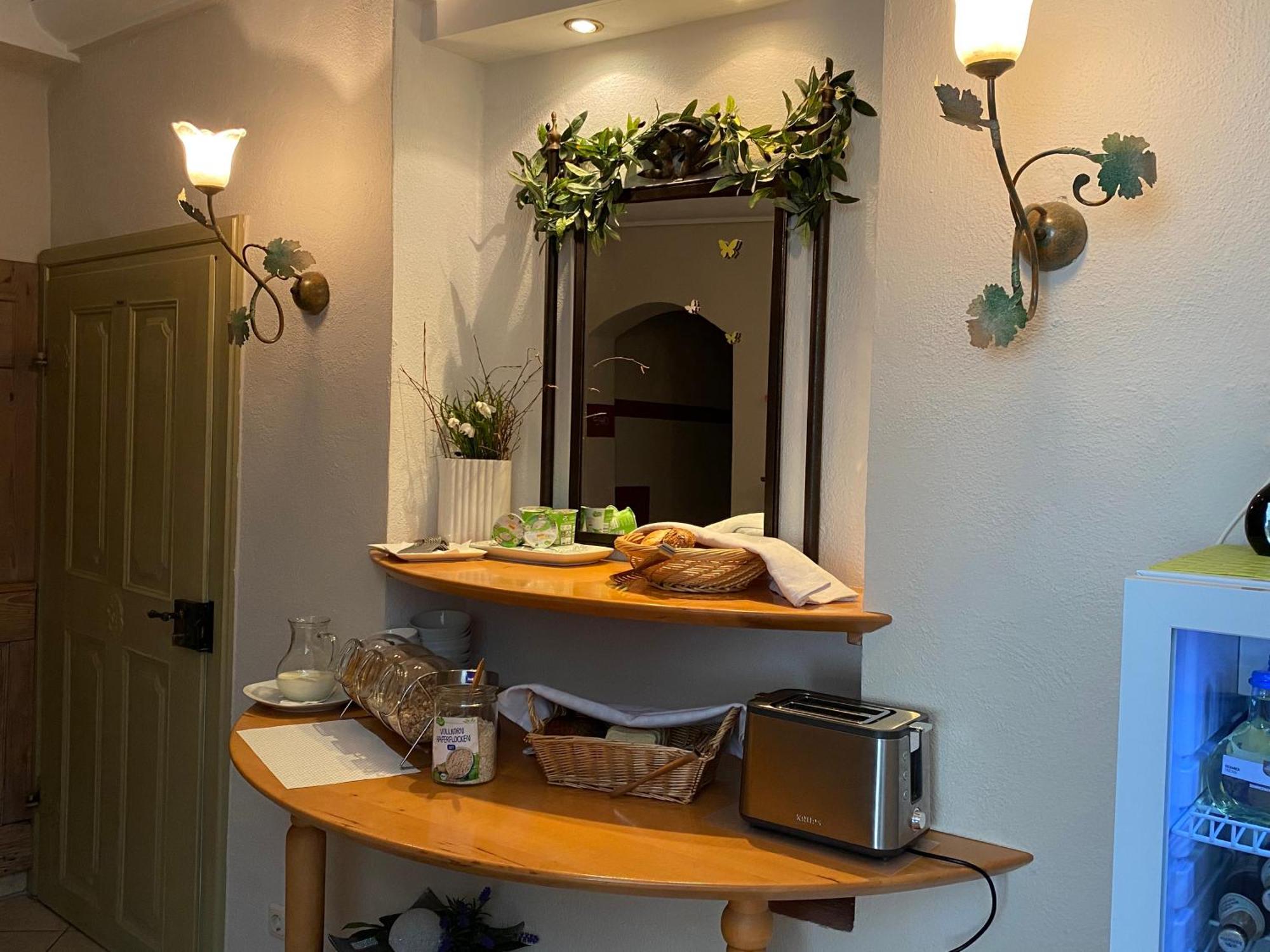 Hotel Weinstube Am Markt Gerolzhofen Kültér fotó