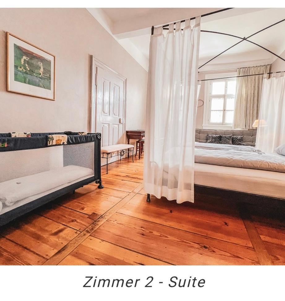 Hotel Weinstube Am Markt Gerolzhofen Kültér fotó