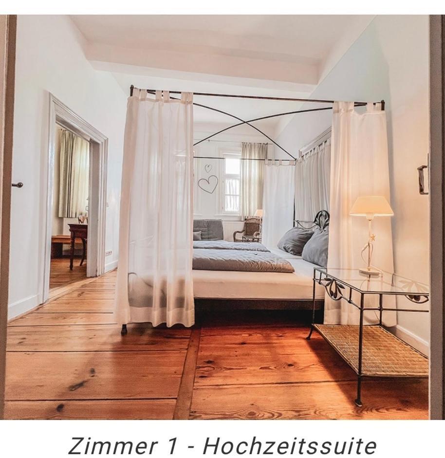 Hotel Weinstube Am Markt Gerolzhofen Kültér fotó