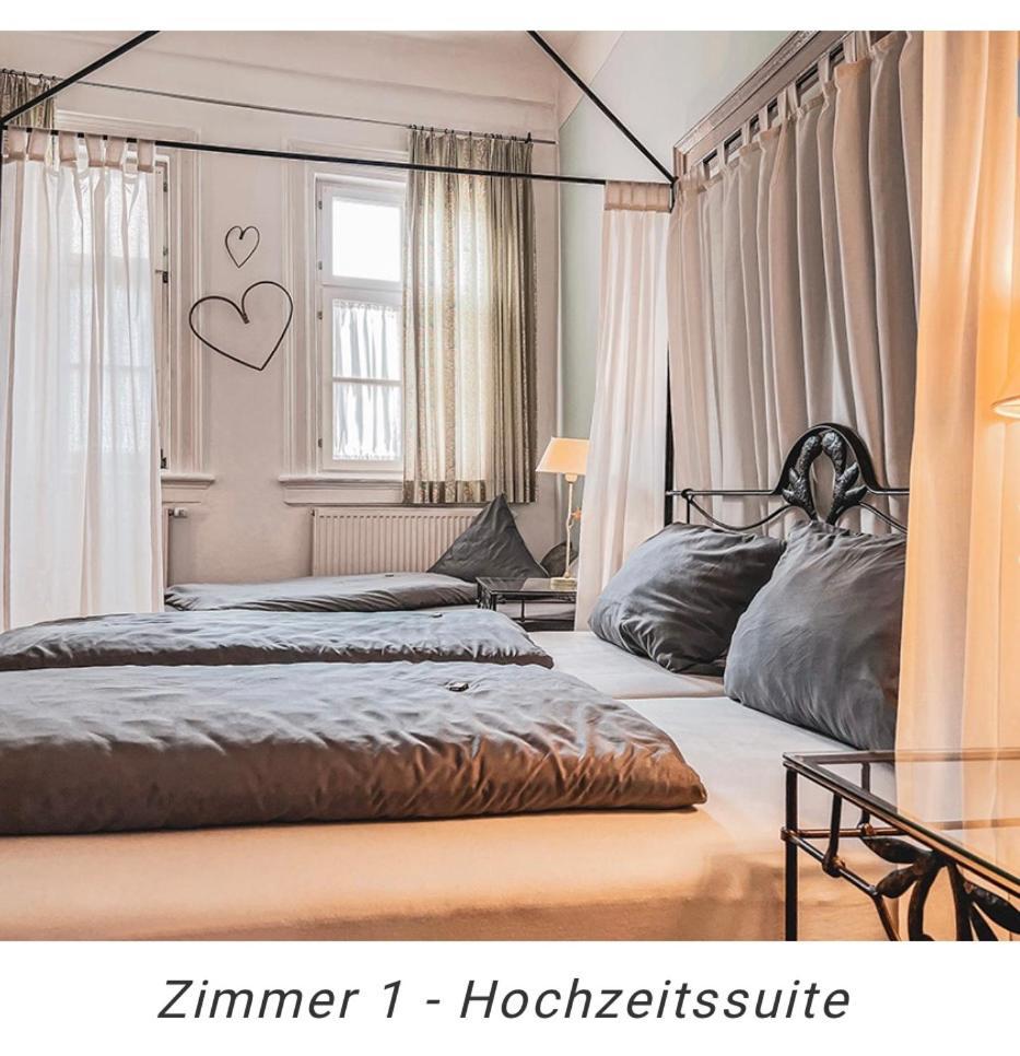 Hotel Weinstube Am Markt Gerolzhofen Kültér fotó